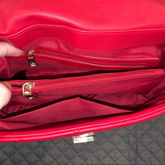 BADGLEY MISCHKA CROSSBODY W DIAMOND QUILTED & STUD - Picture 12 of 15